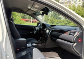 Подержанный автомобиль Toyota Camry Sedan 2016 года (10 фото)