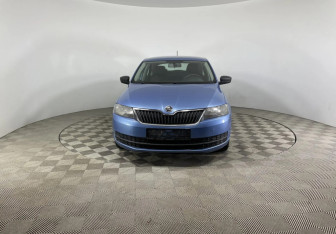 Подержанный автомобиль Skoda Rapid Liftback 2016 года (2 фото)