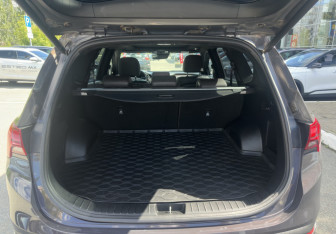 Подержанный автомобиль Hyundai Santa Fe 2020 года (17 фото)