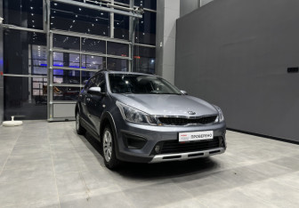 Подержанный автомобиль Kia Rio Hatchback 2019 года (3 фото)