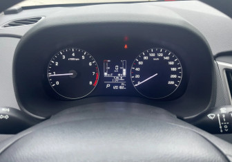 Подержанный автомобиль Hyundai Creta 2017 года (14 фото)