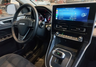 Подержанный автомобиль Haval M6 2023 года (16 фото)