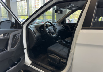 Подержанный автомобиль Hyundai Creta 2017 года (9 фото)