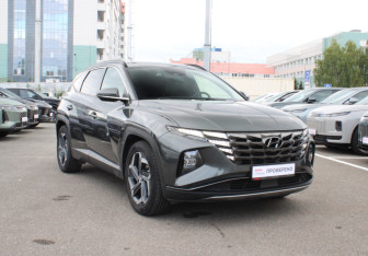 Подержанный автомобиль Hyundai Tucson 2021 года (3 фото)
