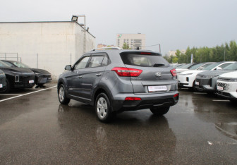 Подержанный автомобиль Hyundai Creta 2018 года (6 фото)