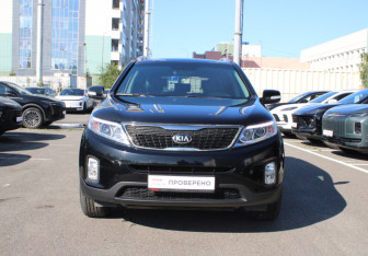 Подержанный автомобиль Kia Sorento 2016 года (2 фото)
