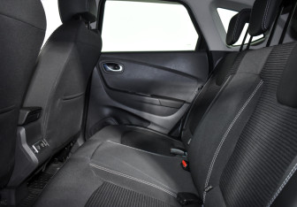Подержанный автомобиль Renault Kaptur 2020 года (12 фото)