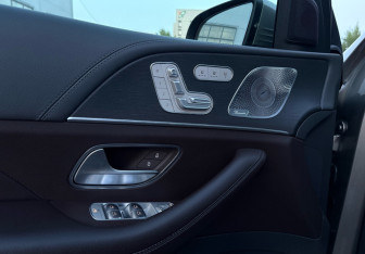 Подержанный автомобиль Mercedes-Benz GLE 2019 года (15 фото)