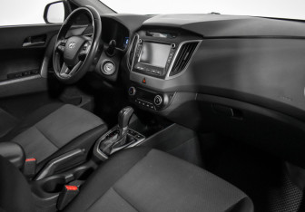 Подержанный автомобиль Hyundai Creta 2018 года (14 фото)