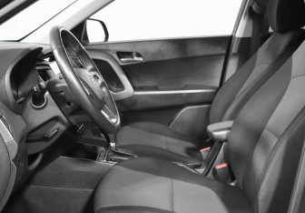 Подержанный автомобиль Hyundai Creta 2016 года (10 фото)