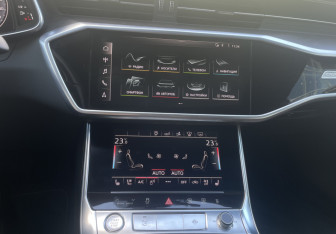 Подержанный автомобиль Audi A7 2020 года (12 фото)