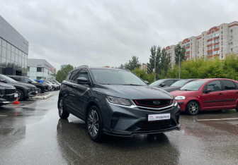 Подержанный автомобиль Geely Coolray 2021 года (3 фото)