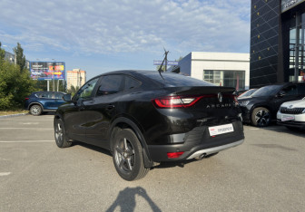 Подержанный автомобиль Renault Arkana 2019 года (7 фото)