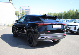 Подержанный автомобиль Omoda C5 2023 года (6 фото)