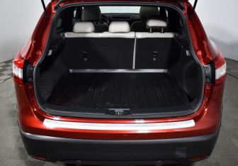 Подержанный автомобиль Nissan Qashqai 2017 года (21 фото)