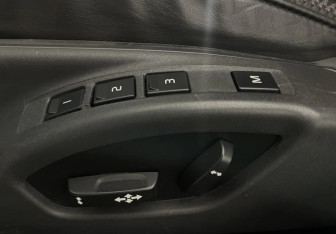 Подержанный автомобиль Volvo XC70 2011 года (14 фото)