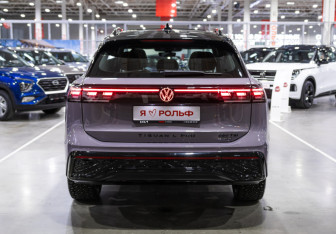 Новый Volkswagen Tiguan 2025 (8 фото)