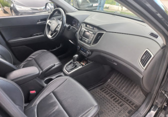 Подержанный автомобиль Hyundai Creta 2016 года (11 фото)