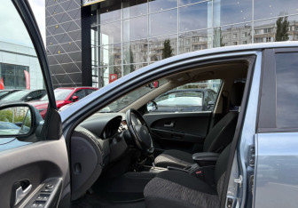 Подержанный автомобиль Kia Ceed Hatchback 2008 года (9 фото)