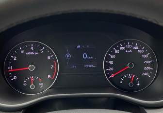 Подержанный автомобиль Kia Sportage 2017 года (16 фото)
