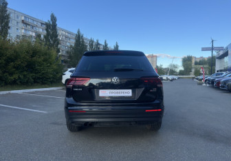 Подержанный автомобиль Volkswagen Tiguan 2017 года (6 фото)
