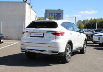 Подержанный автомобиль Haval F7 2020 года (4 фото)