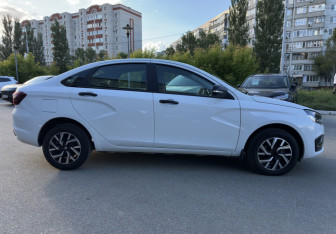 Подержанный автомобиль LADA (ВАЗ) Vesta Sedan 2023 года (8 фото)