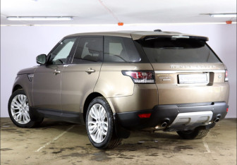 Подержанный автомобиль Land Rover Range Rover Sport 2014 года (4 фото)