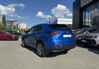 Подержанный автомобиль Lexus NX 2017 года (17 фото)