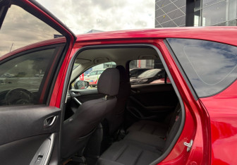 Подержанный автомобиль Mazda CX-5 2016 года (12 фото)