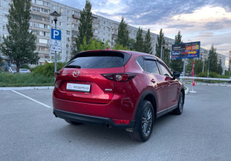Подержанный автомобиль Mazda CX-5 2017 года (5 фото)