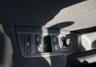 Подержанный автомобиль Volkswagen Tiguan 2018 года (15 фото)