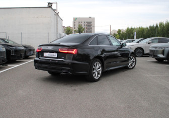 Подержанный автомобиль Audi A6 Sedan 2016 года (4 фото)