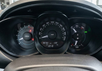 Подержанный автомобиль LADA (ВАЗ) Vesta Sedan 2016 года (9 фото)