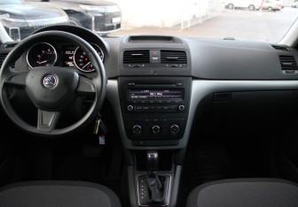 Подержанный автомобиль Skoda Yeti 2014 года (9 фото)