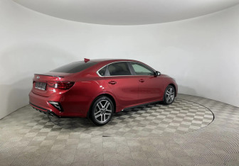 Подержанный автомобиль Kia Cerato Sedan 2020 года (4 фото)