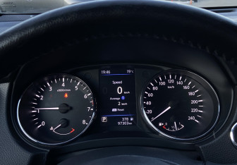 Подержанный автомобиль Nissan X-Trail 2021 года (16 фото)