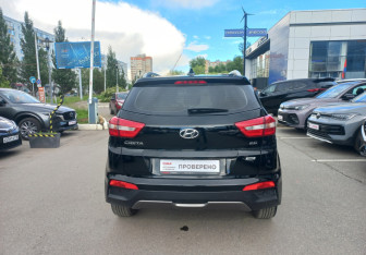 Подержанный автомобиль Hyundai Creta 2016 года (6 фото)