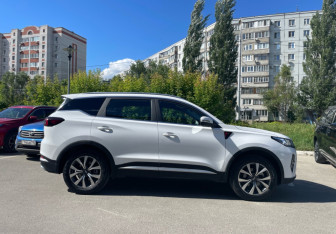 Подержанный автомобиль Chery Tiggo 7 Pro Max 2023 года (4 фото)