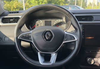 Подержанный автомобиль Renault Arkana 2019 года (14 фото)