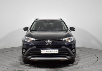Подержанный автомобиль Toyota RAV4 2017 года (2 фото)