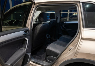 Подержанный автомобиль Volkswagen Tiguan 2019 года (7 фото)