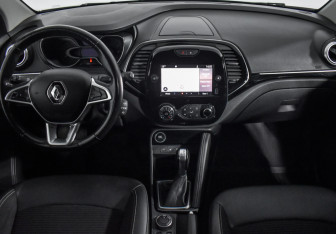 Подержанный автомобиль Renault Kaptur 2021 года (15 фото)