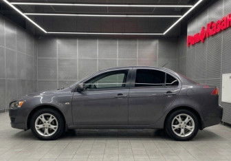 Подержанный автомобиль Mitsubishi Lancer Sedan 2008 года (4 фото)