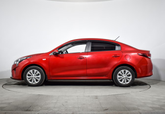 Подержанный автомобиль Kia Rio Sedan 2020 года (8 фото)