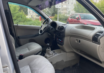 Подержанный автомобиль LADA (ВАЗ) Kalina Hatchback 2010 года (10 фото)