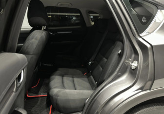 Подержанный автомобиль Mazda CX-5 2019 года (16 фото)