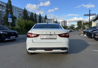 Подержанный автомобиль LADA (ВАЗ) Vesta Sedan 2023 года (6 фото)