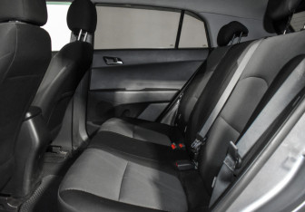 Подержанный автомобиль Hyundai Creta 2018 года (13 фото)