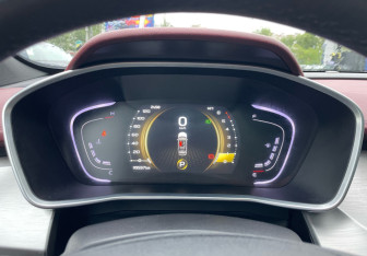 Подержанный автомобиль Geely Coolray 2021 года (15 фото)